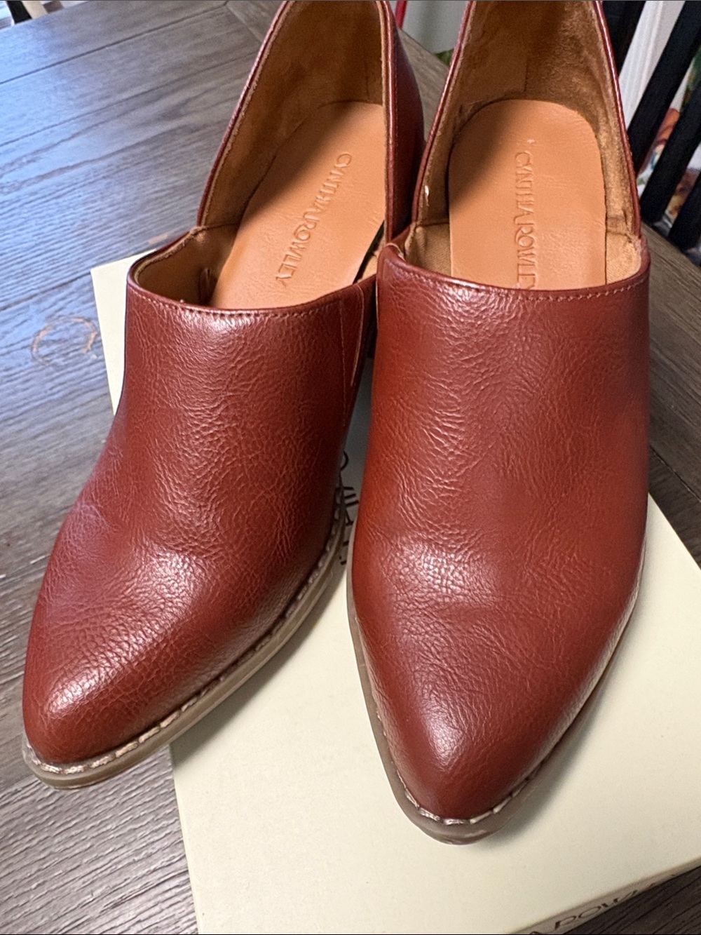 Cynthia Rowley Women’s Rust Brown Pointed Leather Mule